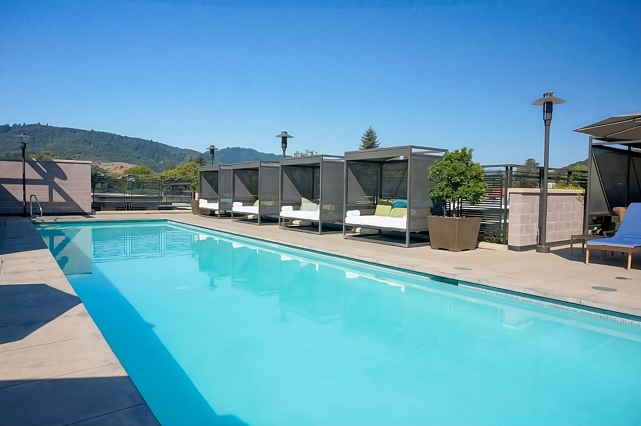 Private Haven of Refined Luxury! Rooftop Pool, Parking! Near Napa Valley Museum!