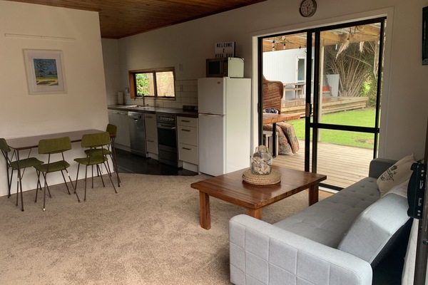 TV, videospill, DVD-spiller og bøker