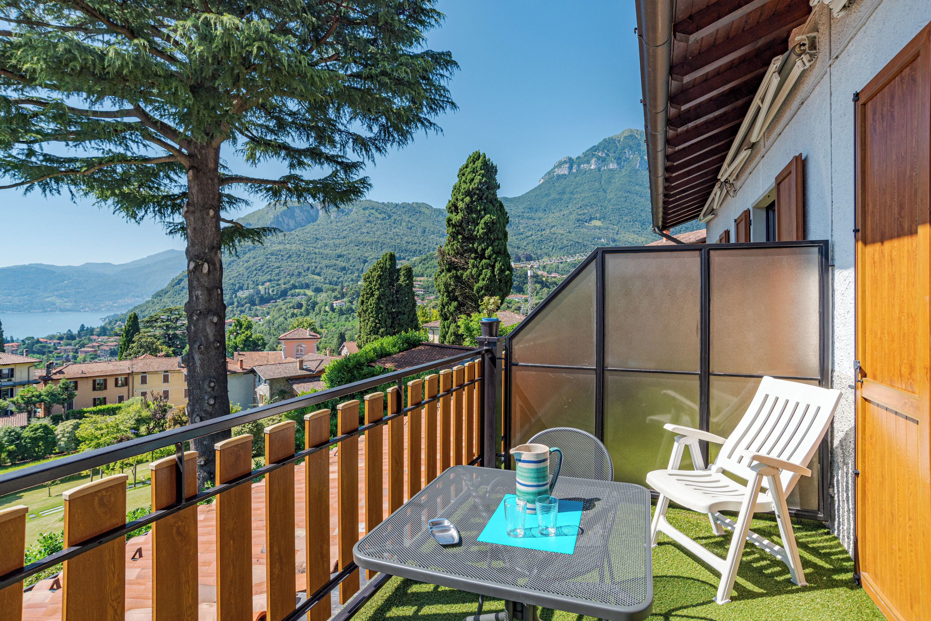 Honeymoon-Apartment, Mehrere Schlafzimmer, Bergseite (CO.RI. Appartamenti 3) | Speisen im Freien