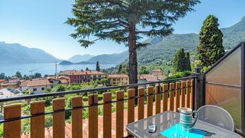 Appartement Lune de Miel, plusieurs chambres, cÎté montagne (CO.RI. Appartamenti 3) | Terrasse/Patio