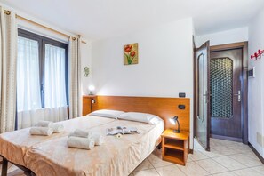 Honeymoon Apartment, Multiple Bedrooms, Mountainside (CO.RI. Appartamenti Dependance) | 1 bedroom, WiFi - Co.ri. Appartamenti Dependance (Menaggio)