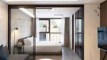 Schreibtisch, Verdunkelungsvorhänge, kostenloses WLAN, Bettwäsche