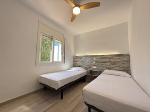1 bedroom, free WiFi, bed sheets