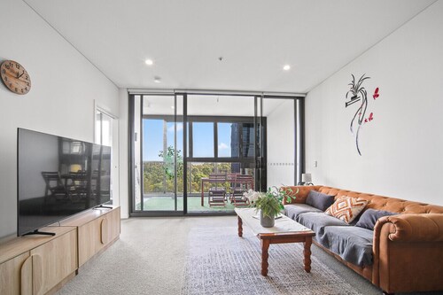 Scenic Green Skyline view2BR@close to OlympicPark