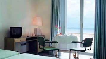 Minibar, in-room safe, desk, laptop workspace