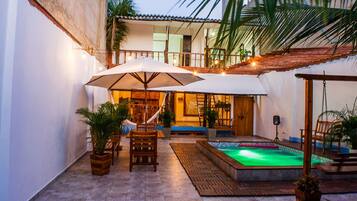 Room, 1 Bedroom, Smoking, Balcony | Kemudahan bilik mandi