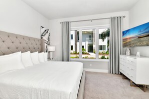 3 bedrooms, in-room safe, iron/ironing board, travel crib