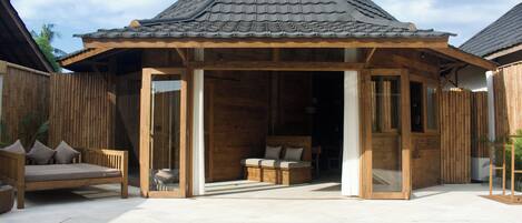 Signature Villa | Terrace/patio