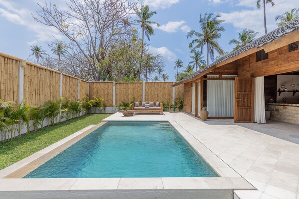 Indoor pool - Kalyana Villa Gili Air  (Gili Air)