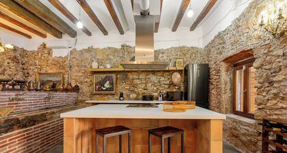 Holiday Home 'La Quadra Rural Housing' with Private Terrace, Wi-Fi and Air Conditioning