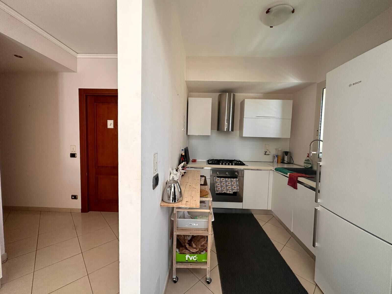 Réfrigérateur, four, plaque de cuisson, lave-vaisselle