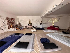 5 bedrooms, iron/ironing board, free WiFi, bed sheets - Apartment 'Venere In Villa' with Shared Pool, Wi-Fi and Air Conditioning (Marina di Ragusa)