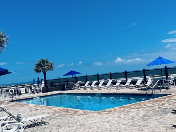 Piscina coperta, piscina all'aperto