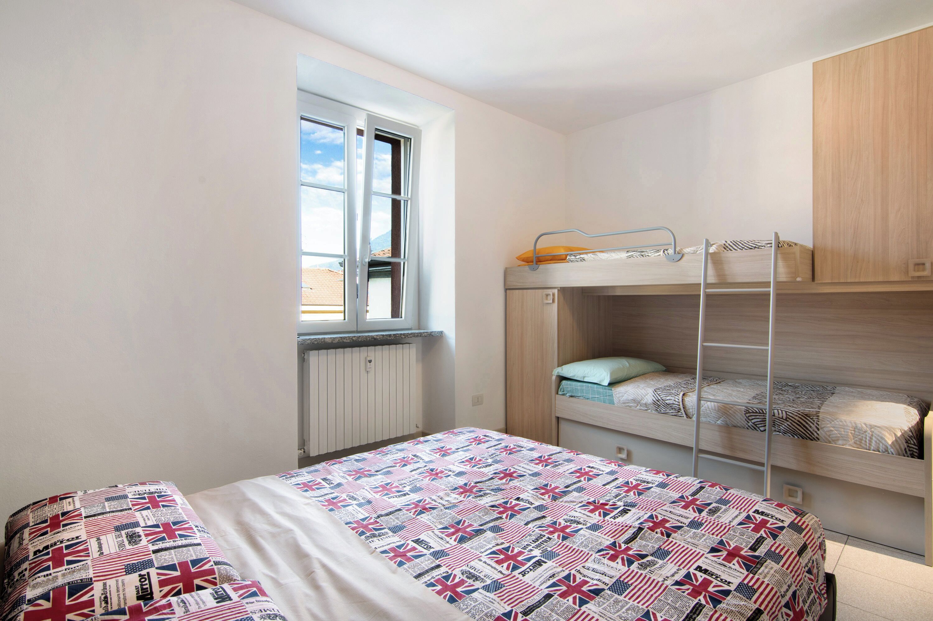 2 chambres, fer et planche à repasser, Wi-Fi gratuit, draps fournis