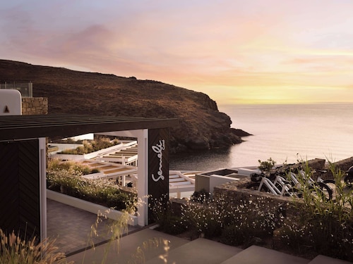Semeli Coast Mykonos, Curio Collection by Hilton