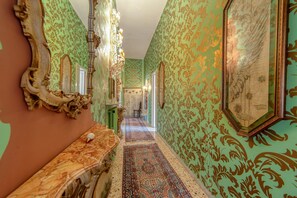 Interior - Apartment 'Dimora Anni 50' with Private Terrace, Wi-Fi and Air Conditioning (lecce)