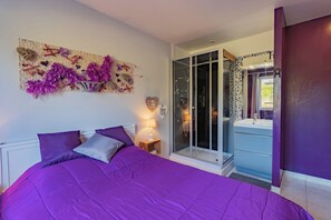 3 bedrooms, iron/ironing board, free WiFi, bed sheets - Little Périgord Paradise with Spa and Vegetable Garden (montrem)