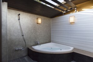 Individually decorated, free WiFi, bed sheets - tsukinoyado-kaguya (Kawagoe)