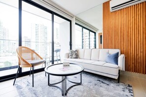 Télévision, espaces bureaux