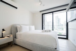 1 chambre, bureau, fer et planche à repasser, Wi-Fi