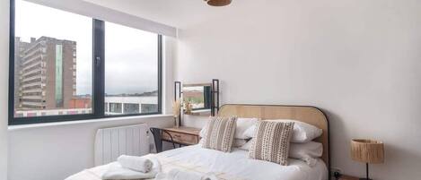 1 soveværelse, skrivebord, strygejern/strygebræt, Wi-Fi