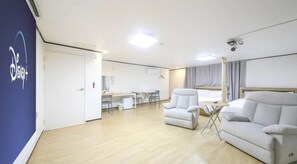 Family Suite | Desk, free WiFi, bed sheets - THE OAKRA HOTEL (Jeju City)