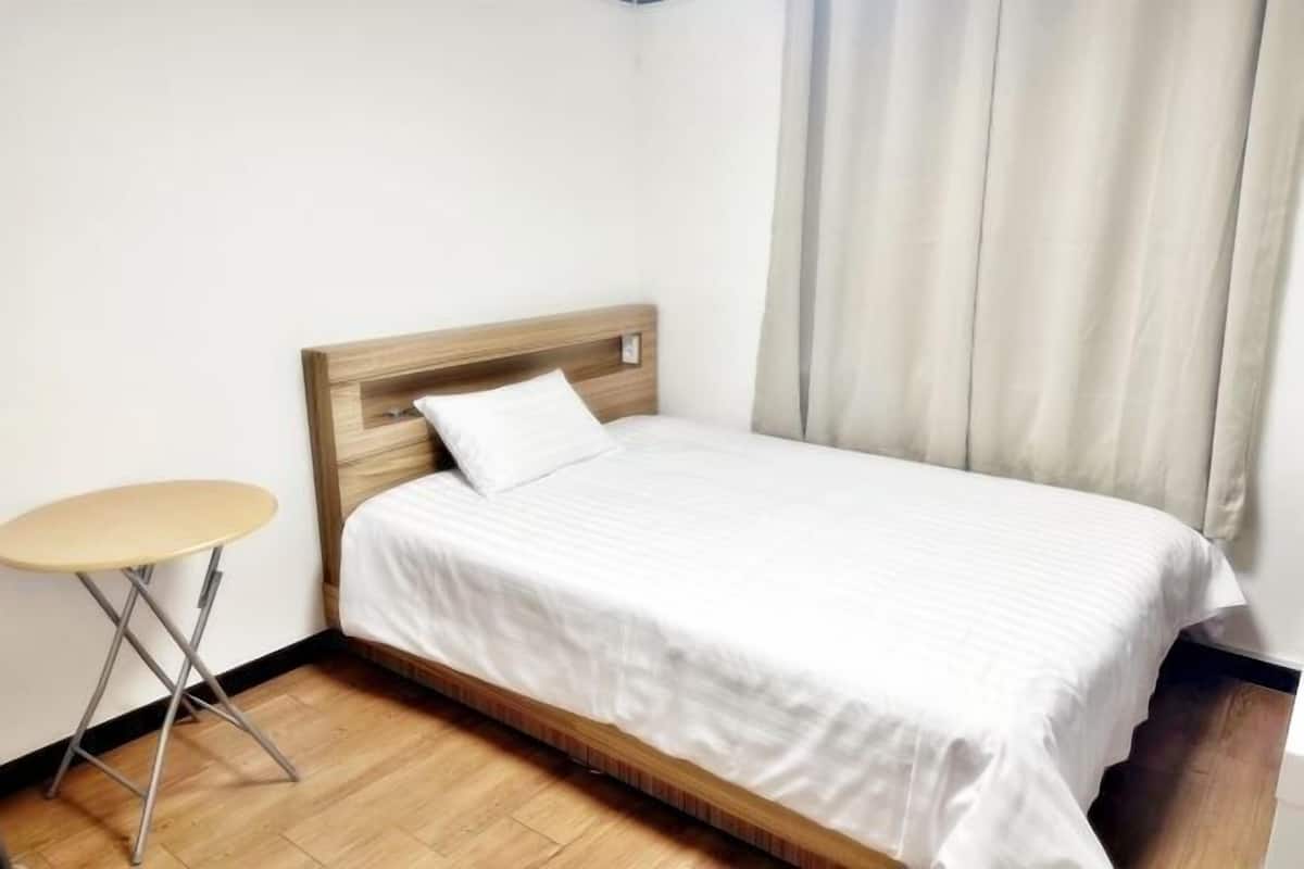 1 camera, Wi-Fi gratuito, lenzuola