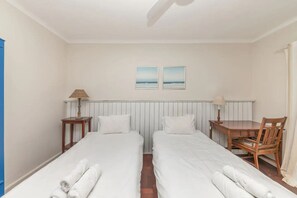 Basic House, 2 Single Beds
