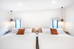 4 bedrooms, iron/ironing board, free WiFi, bed sheets
