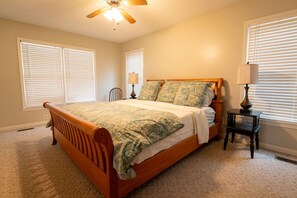 3 Schlafzimmer, Bügeleisen/Bügelbrett, WLAN, Bettwäsche