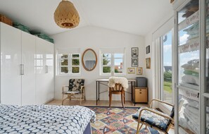 3 bedrooms, travel crib, free WiFi - 3 bedroom gorgeous home in Assens (Assens)