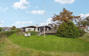 Exterior - 3 bedroom gorgeous home in Assens (Assens)