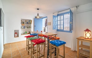 Dining - Stunning home in Villanueva de Algaidas (Villanueva de Algaidas)