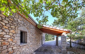 Property grounds - Gorgeous home in Labeaume with kitchen (Labeaume)