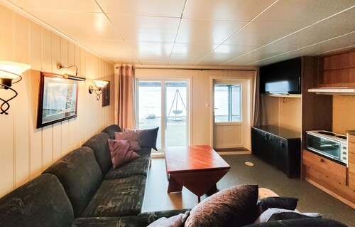 Awesome apartment in Sandeid with WiFi