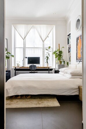 2 chambres, fer et planche à repasser, Wi-Fi gratuit, draps fournis