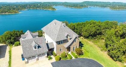 Stunning views!!! Custom home with hot tub and Garage Gameroom!