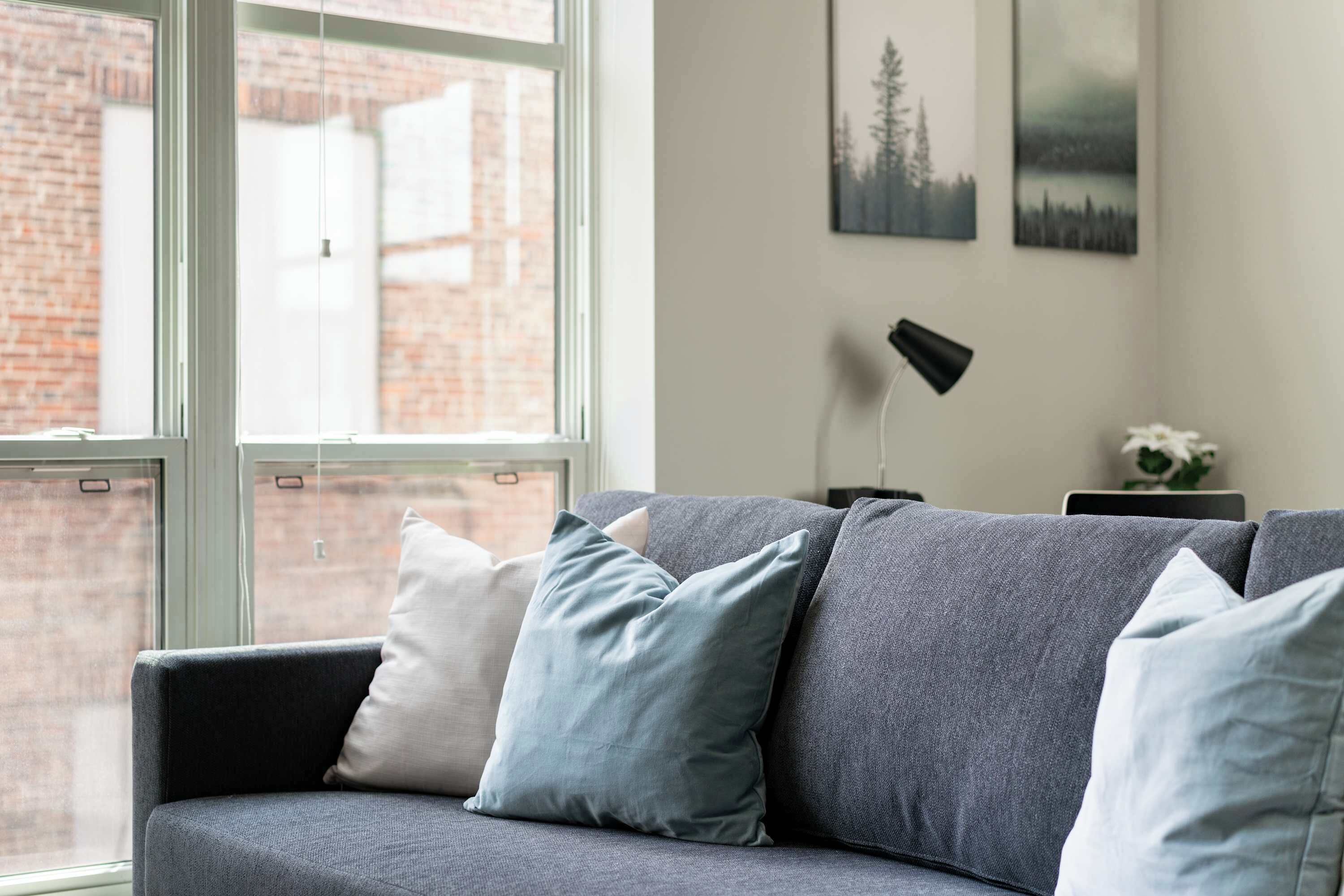 Amazing Apartment Along The River - Hilliard, OH