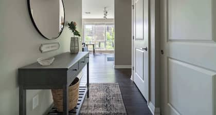 Amazing Apartment Along the River