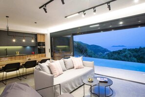 TV connectée, cheminée