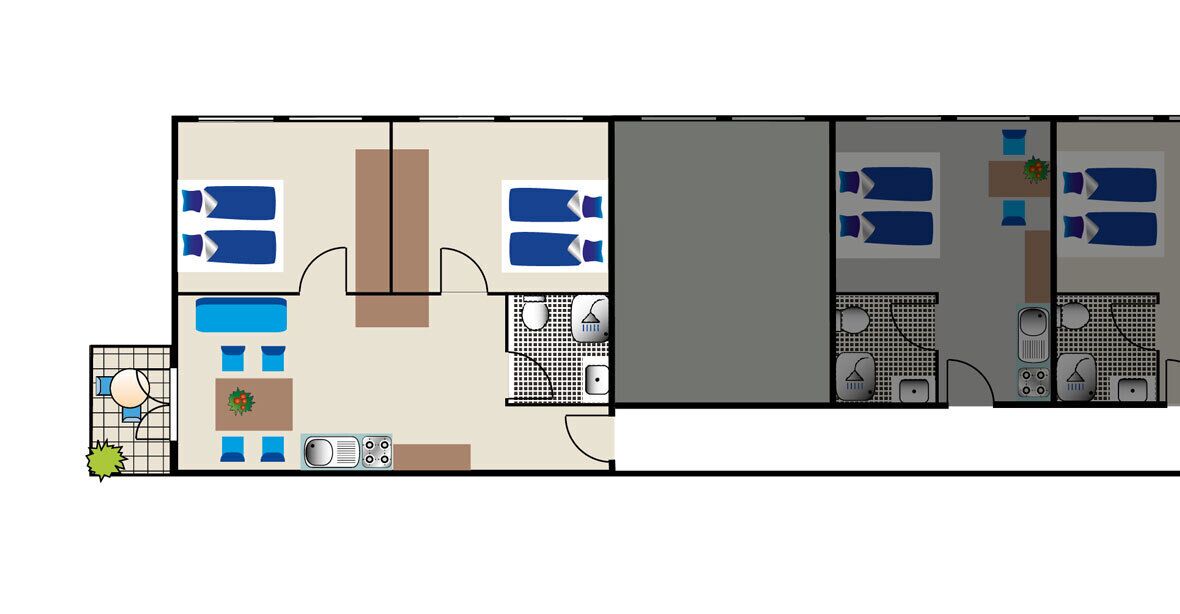 Ein Hotelgrundriss mit mehreren Schlafzimmern, einer Küche, einem Essbereich und einem Badezimmer.