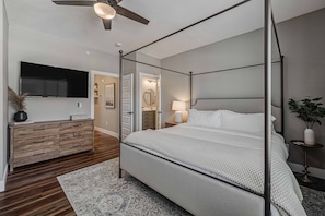 7 bedrooms, iron/ironing board, travel cot, free WiFi
