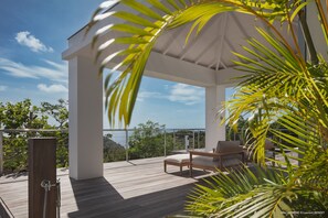 المنطقة المحيطة بالمنشأة