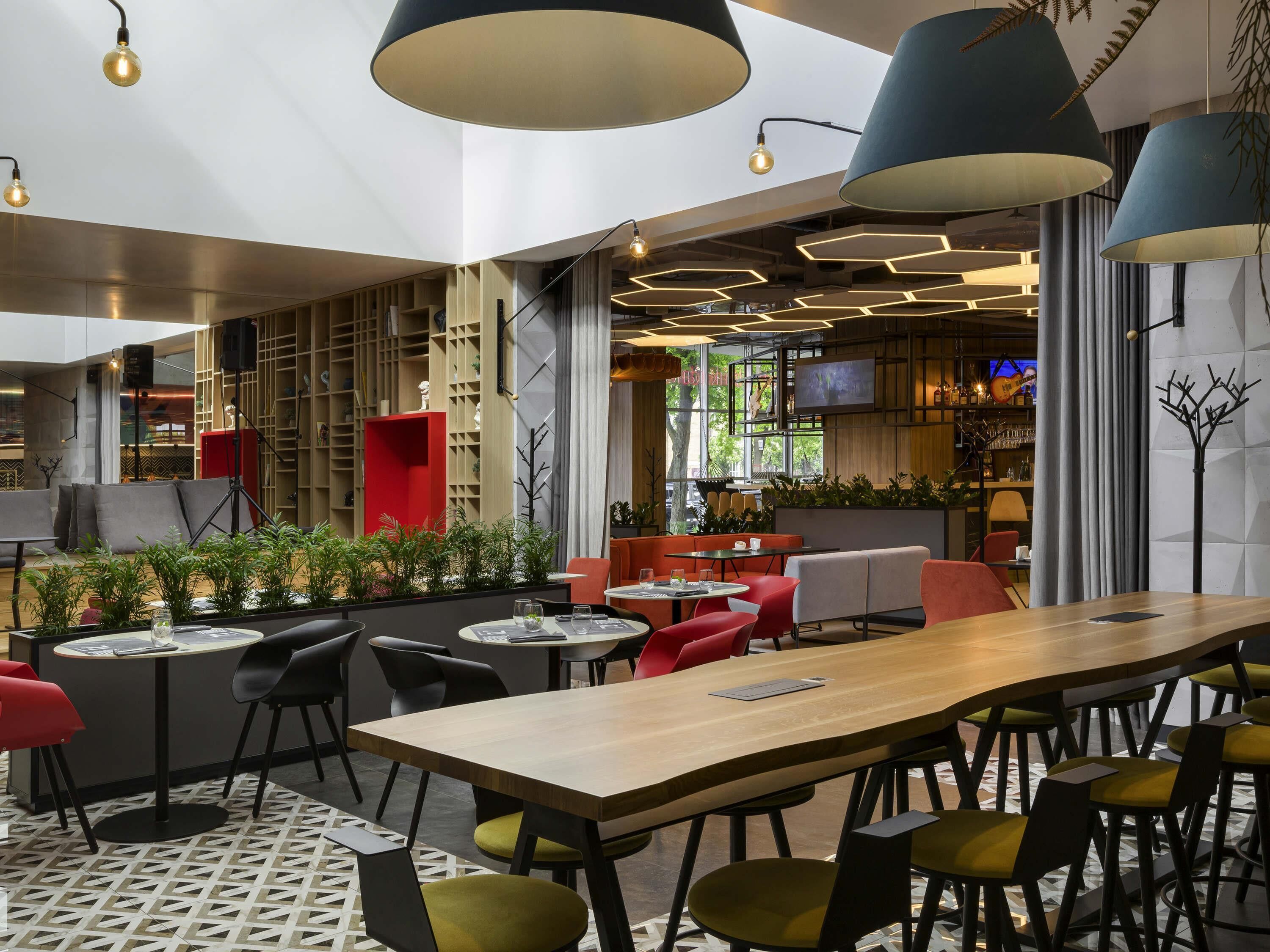 아침 식사, 점심 식사, 저녁 식사 제공, 세계 요리