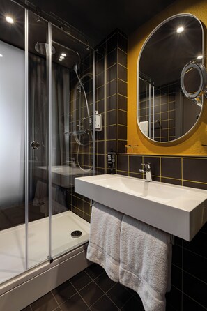 Premium Room, 1 King Bed, Balcony | Bathroom | Rainfall showerhead, hair dryer, slippers, towels