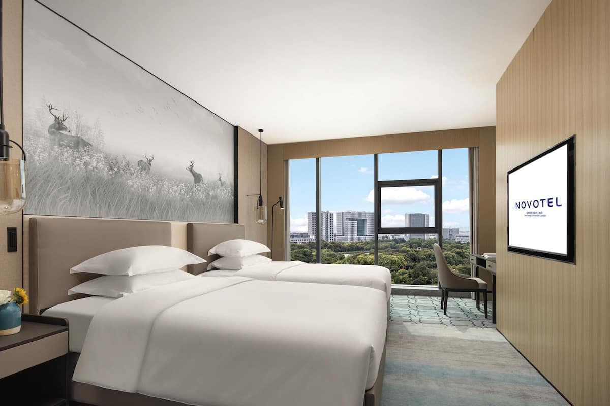 Superior Room, 2 Single Beds, City View