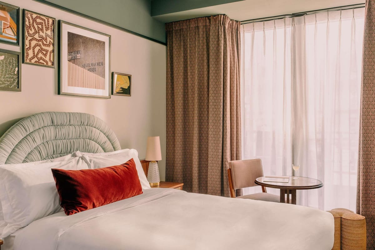 Quarto, 1 cama Queen | Wi-Fi de cortesia