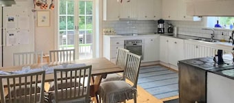 Wunderschönes Haus in Gräsbo mit Sauna