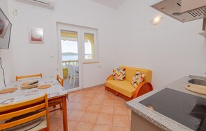 Interior - Lovely apartment in Rab with WiFi (Rab)