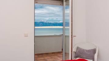 Family Apartment | 1 bedroom, free WiFi, bed sheets